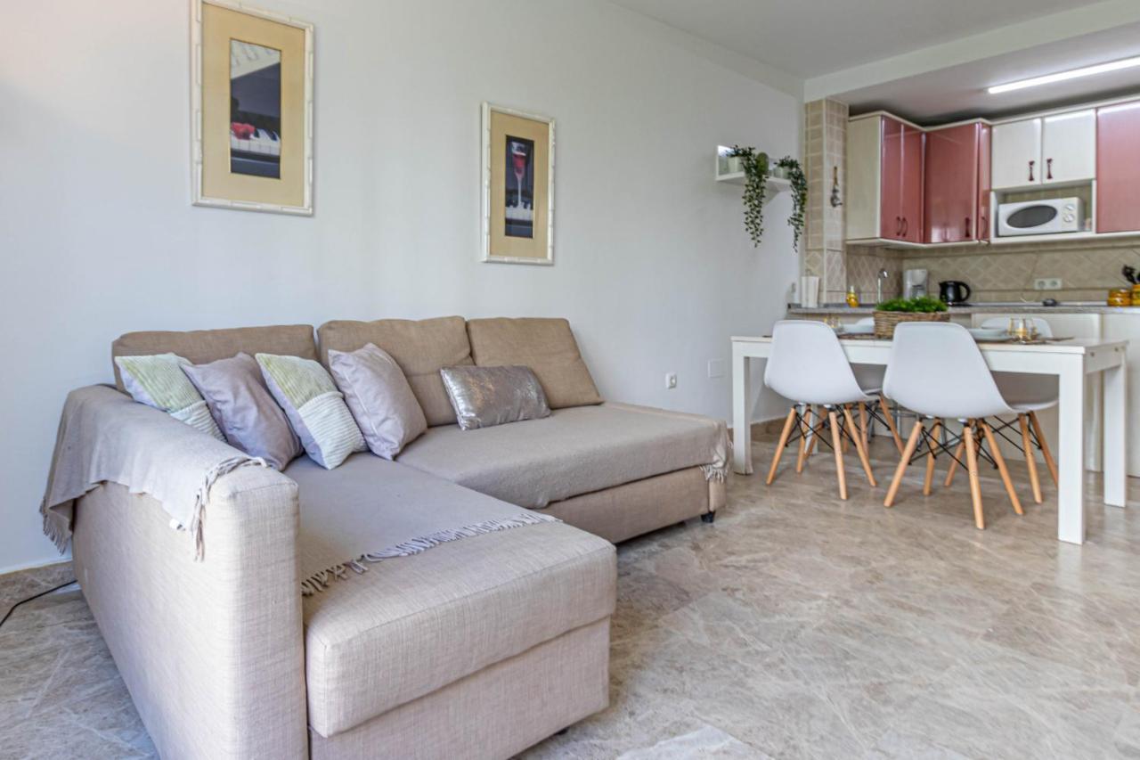 797 Holiday Rentals- Duplex Para 7 En La Carihuela A 1 Min De La Playa ตอร์เรโมลิโนส ภายนอก รูปภาพ
