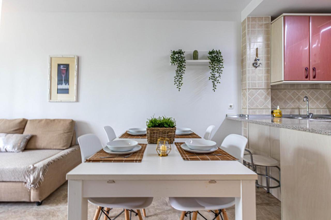 797 Holiday Rentals- Duplex Para 7 En La Carihuela A 1 Min De La Playa ตอร์เรโมลิโนส ภายนอก รูปภาพ