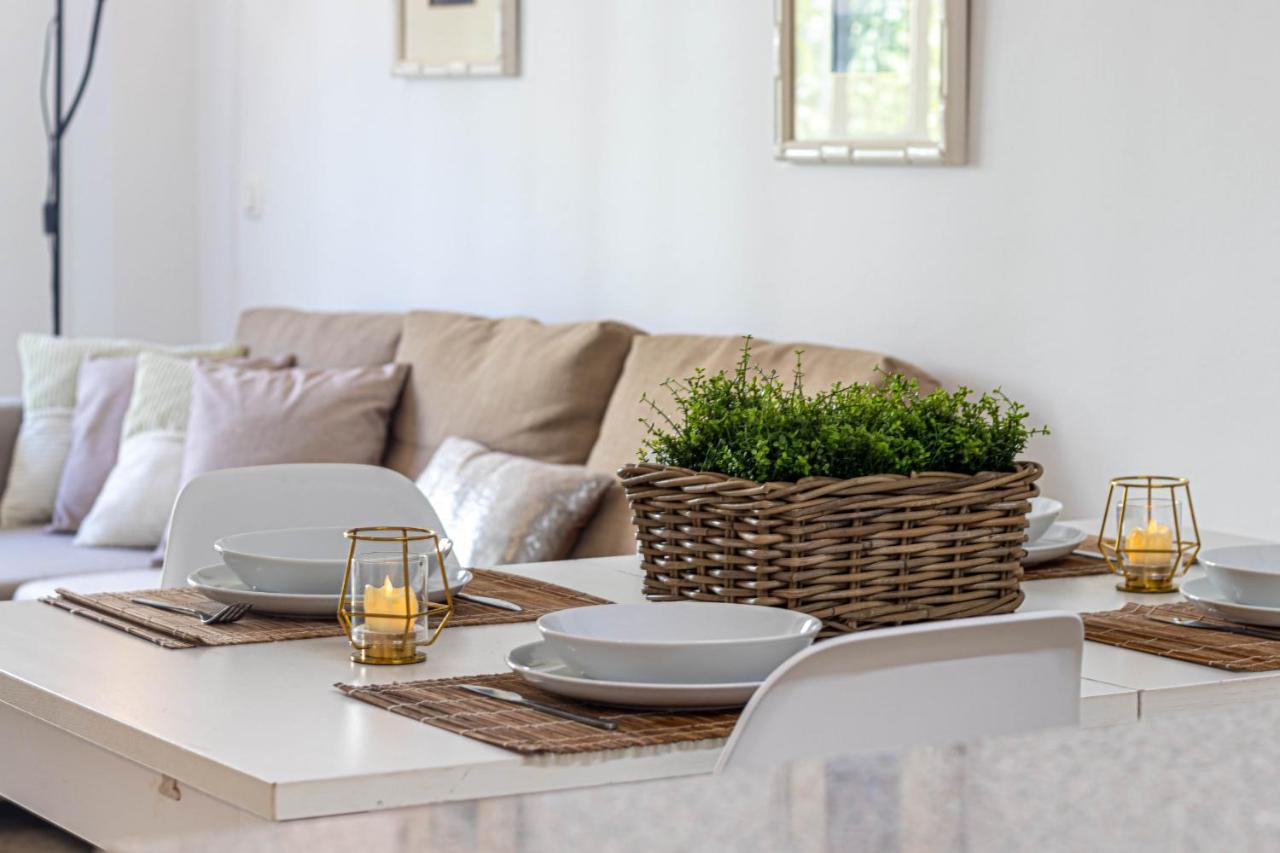 797 Holiday Rentals- Duplex Para 7 En La Carihuela A 1 Min De La Playa ตอร์เรโมลิโนส ภายนอก รูปภาพ