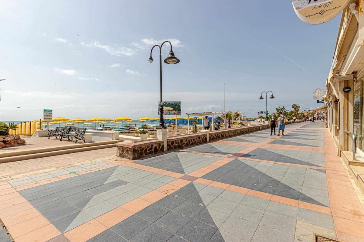 797 Holiday Rentals- Duplex Para 7 En La Carihuela A 1 Min De La Playa ตอร์เรโมลิโนส ภายนอก รูปภาพ