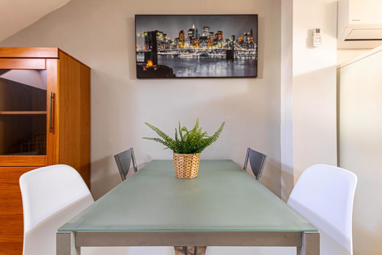 797 Holiday Rentals- Duplex Para 7 En La Carihuela A 1 Min De La Playa ตอร์เรโมลิโนส ภายนอก รูปภาพ
